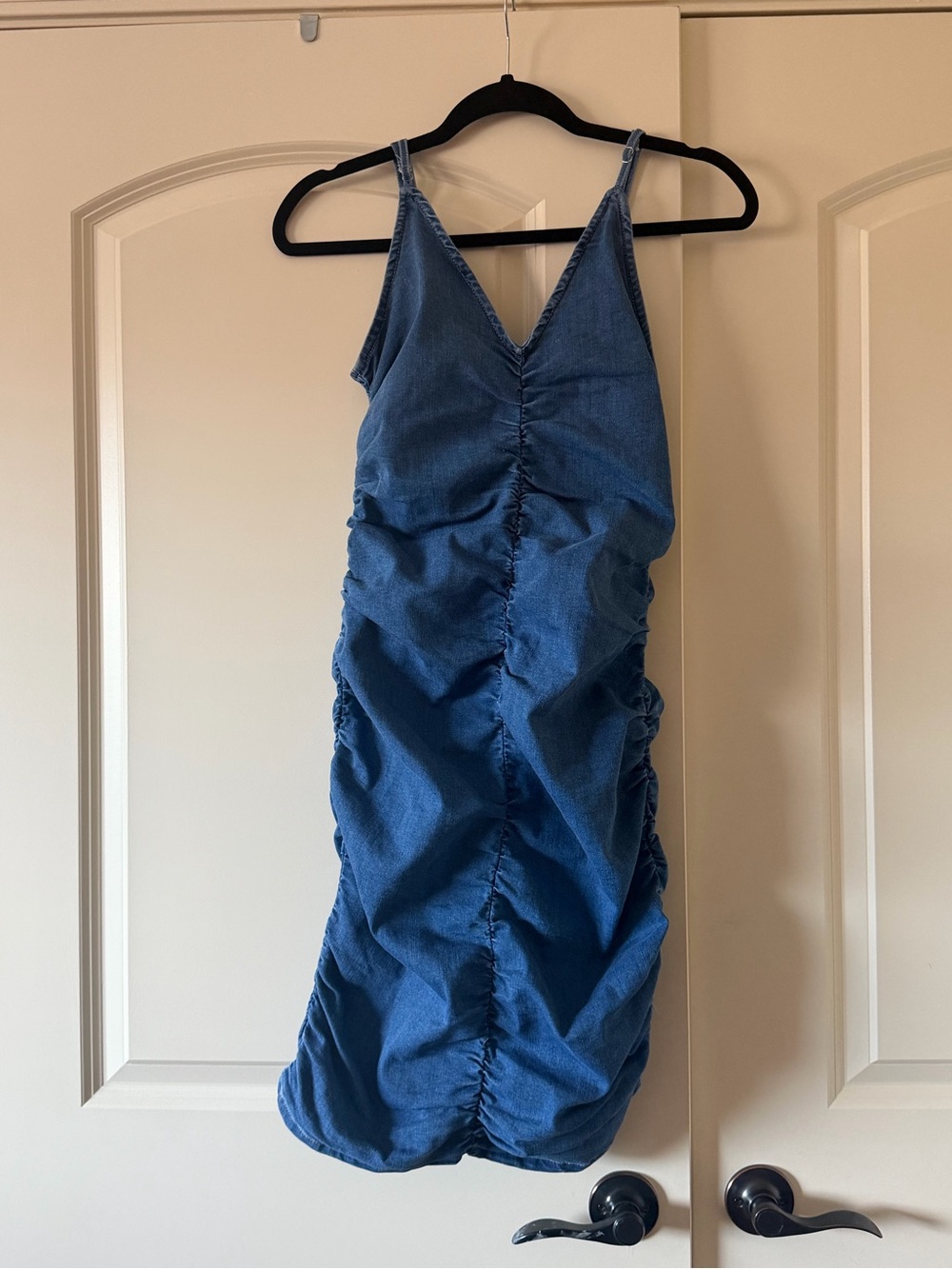 Fashion Nova Denim-Blue Ruched V-Neck Midi Dress
